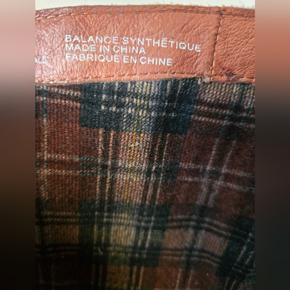 BORN CROWN crinkled brown leather tall boots. Size 6M - Picture 8 of 15